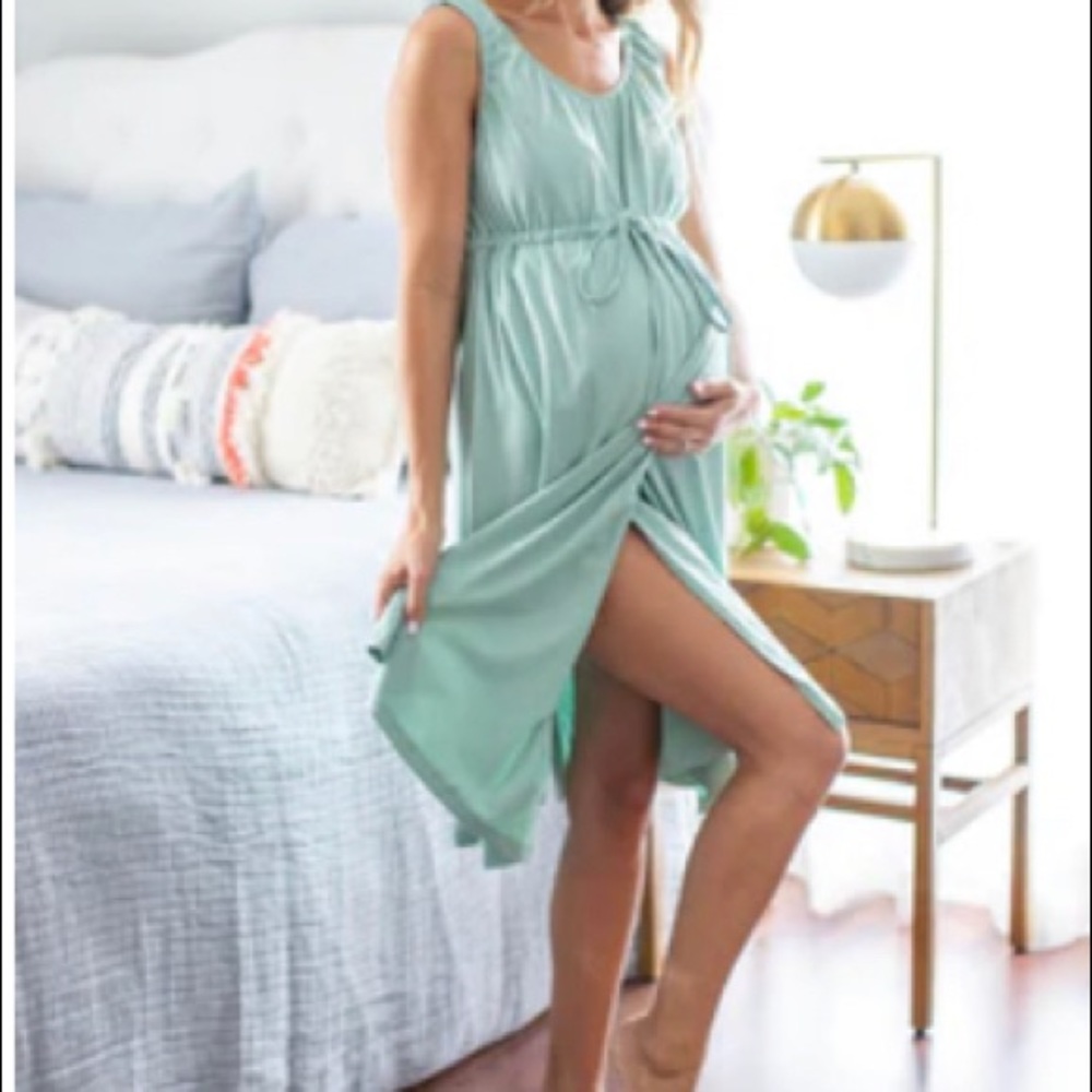 Baby be Mine 3 in 1 Labor gown in Sage Green